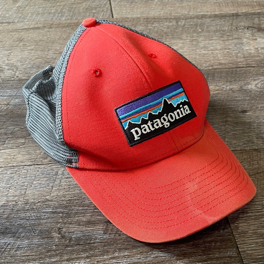 Patagonia P-6 Logo Trucker Hat SnapBack